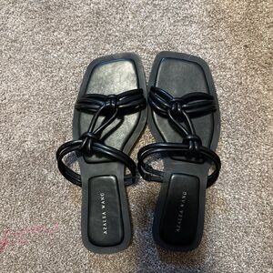 Black Women's Sandals